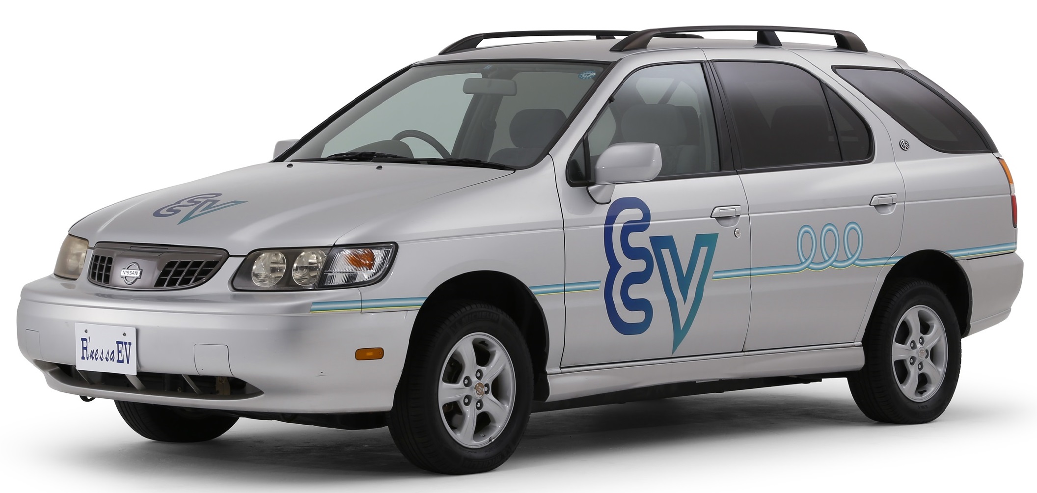 Nissan Altra EV